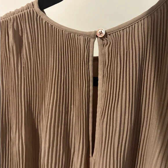 Aritzia Wilfred Pleated Dress - Picture 5 of 6